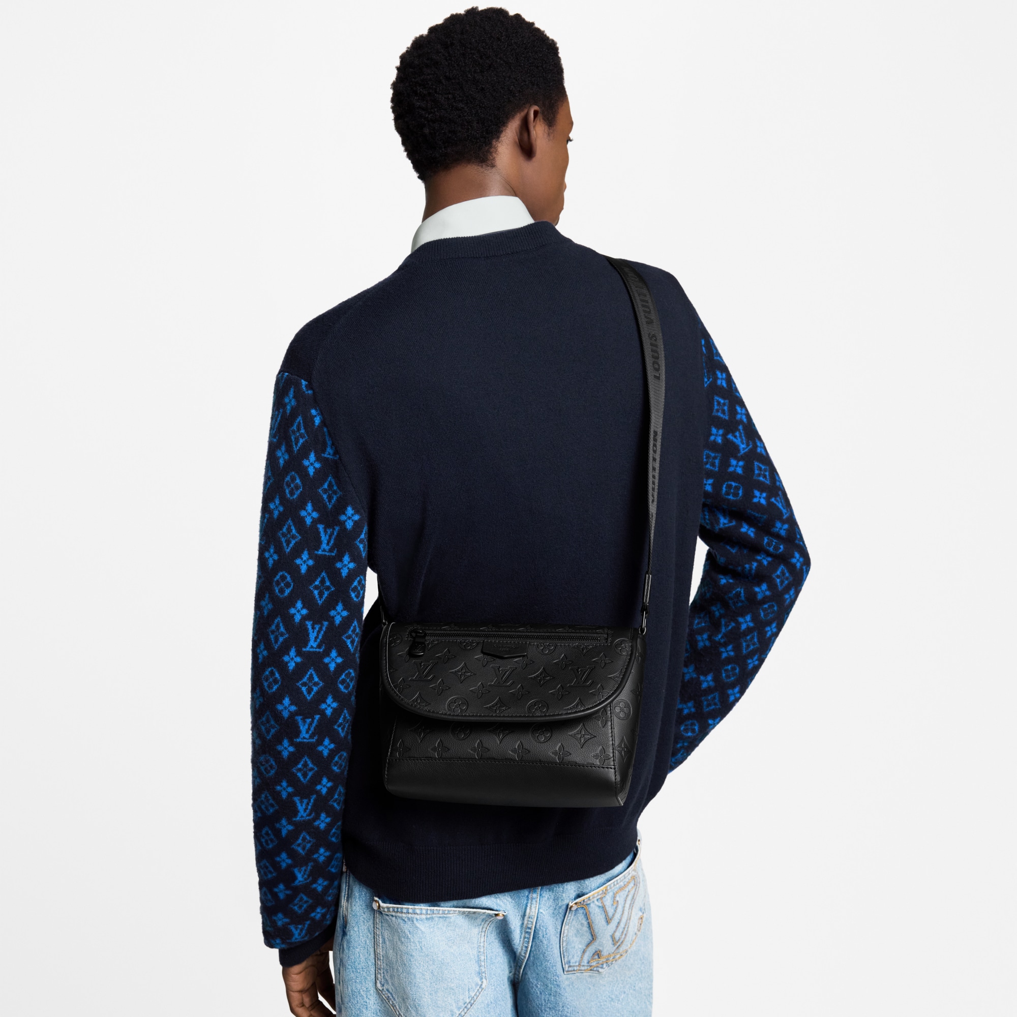 Monogram Shadow Sacs Femme Nouveautes Sac Pulse Messenger | Louis Vuitton ® (Zoom produit)