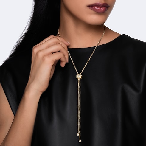 Catégories Colliers et Pendentifs Sautoir pendentif Le Damier de Louis Vuitton, or jaune et diamants | Louis Vuitton ® (Zoom produit)