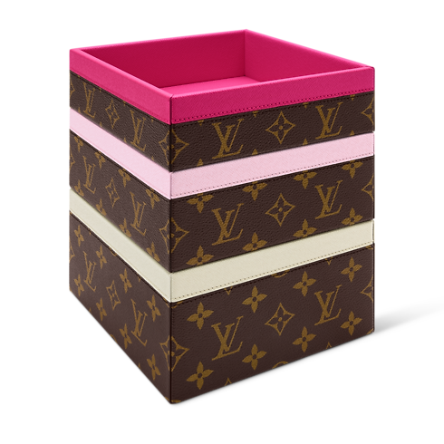 S00 Articles de sport } Set de boîtes à trésors empilables | Louis Vuitton ® (Zoom produit)