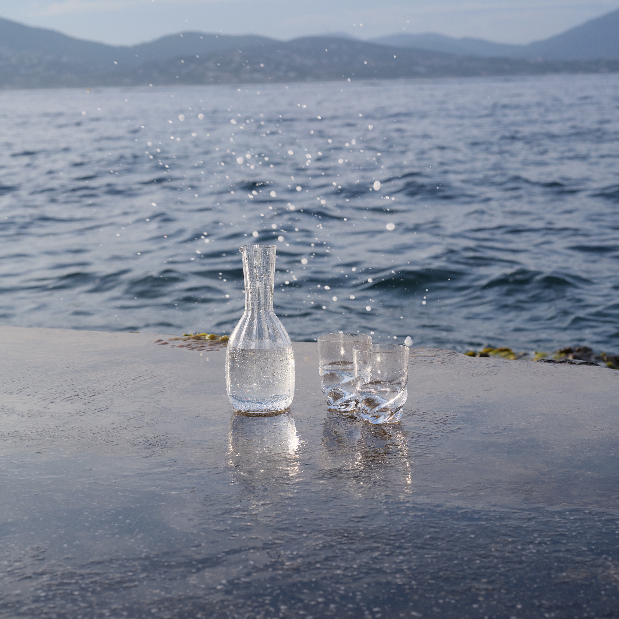  Home and Art of Dining Art of Dining Set Of 2 Twist Glasses | Louis Vuitton ® (Product zoom)