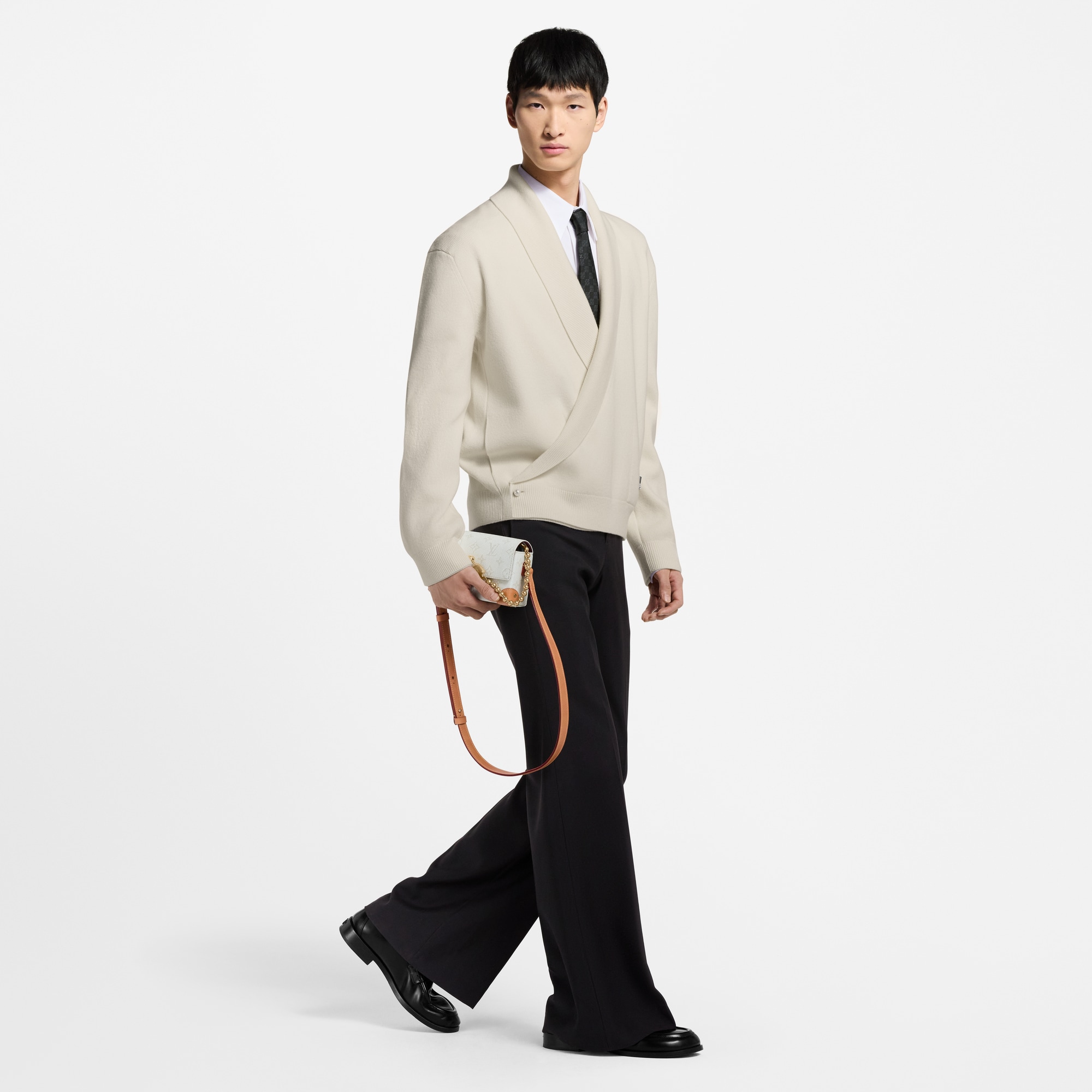  Ready-to-Wear All Ready-to-Wear Shawl Collar Knit Jacket | Louis Vuitton ® (Product zoom)