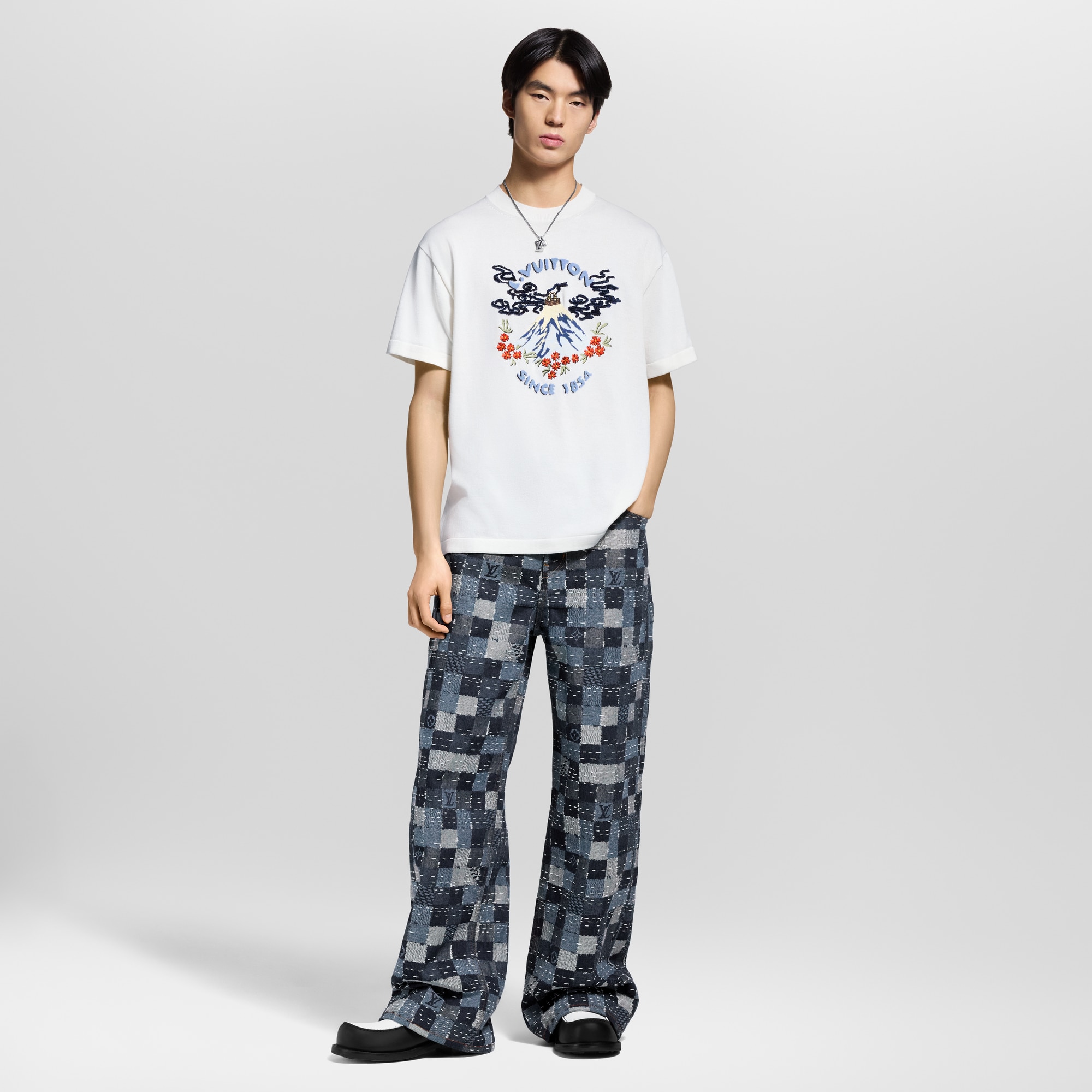  Ready-to-Wear All Ready-to-Wear Short-Sleeved Knitted Crewneck | Louis Vuitton ® (Product zoom)