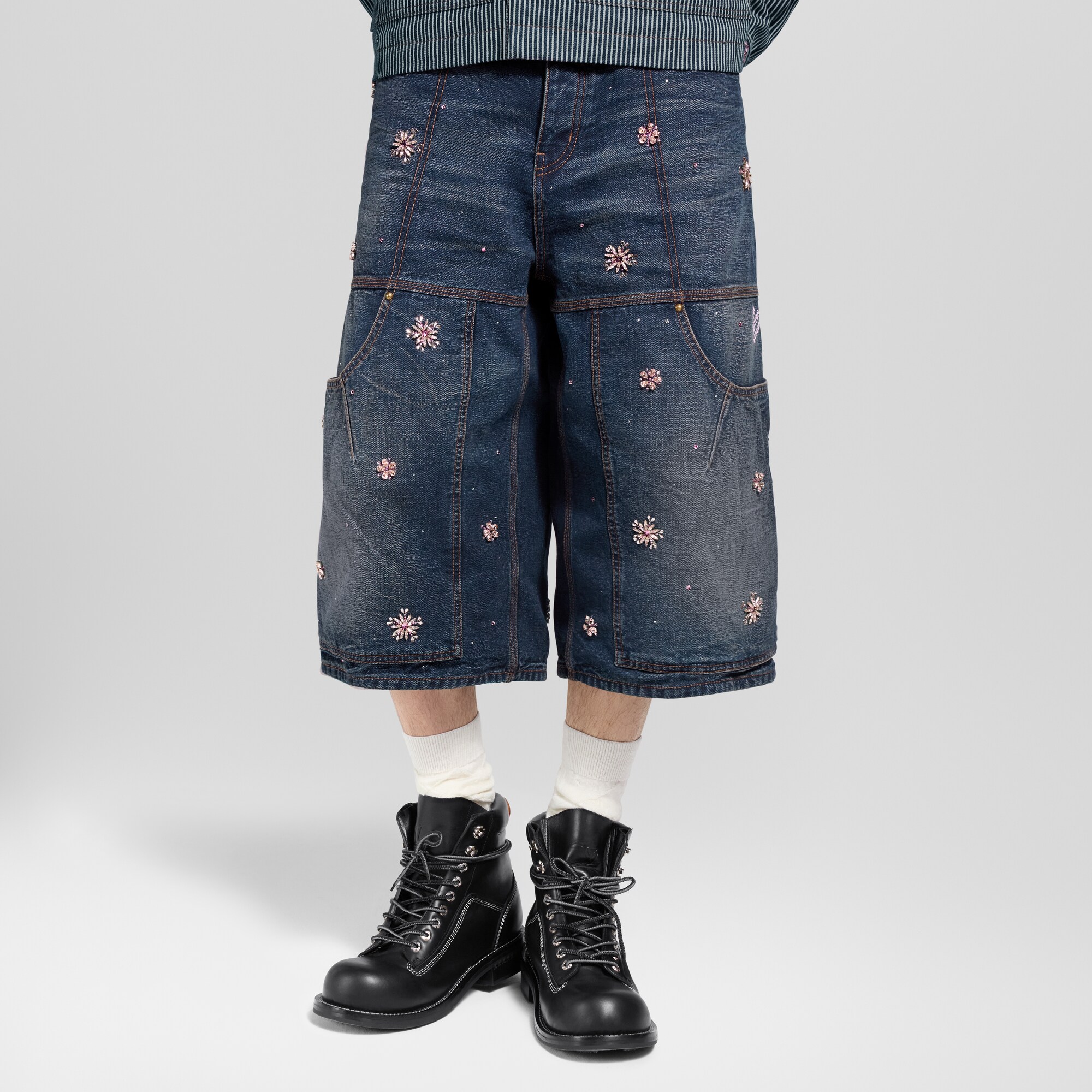  Prêt-à-Porter Denim Short workwear en denim brodé | Louis Vuitton ® (Zoom produit)