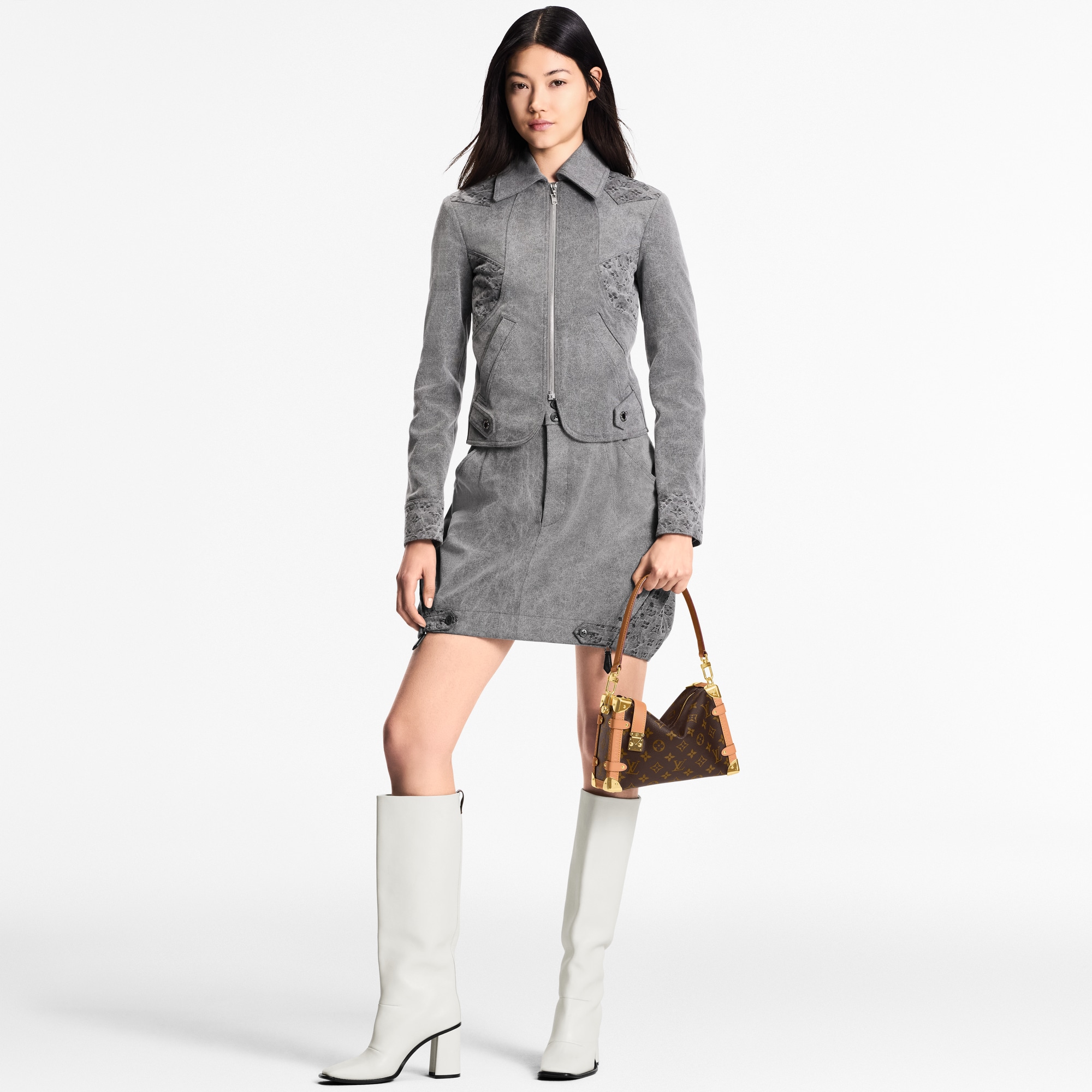 Monogram Personalization Bags and Small Leather Goods Personalization Side Trunk MM Mon Monogram | Louis Vuitton ® (Product zoom)