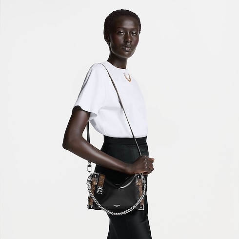 LV Vibe Women's Bags LV Icons Side Trunk Vibe MM | Louis Vuitton ® (Product zoom)