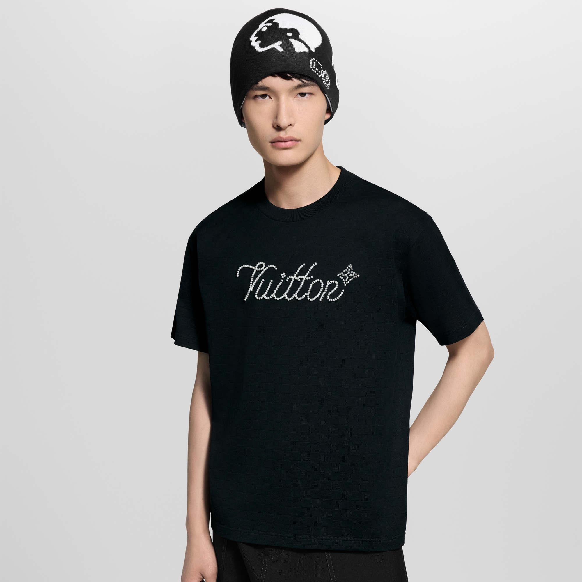 Ready-to-Wear T-Shirts and Polos Signature Embellished T-Shirt | Louis Vuitton ® (Product zoom)