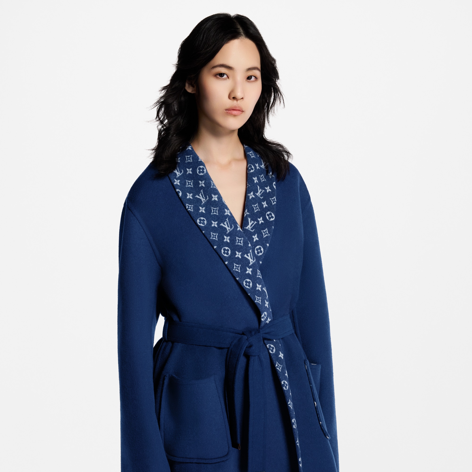  Ready-to-Wear Coats and Jackets Signature Wrap Coat | Louis Vuitton ® (Product zoom)