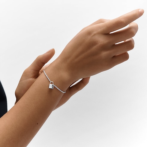 Categories All Fine Jewelry Silver Lockit bracelet, sterling silver | Louis Vuitton ® (Product zoom)