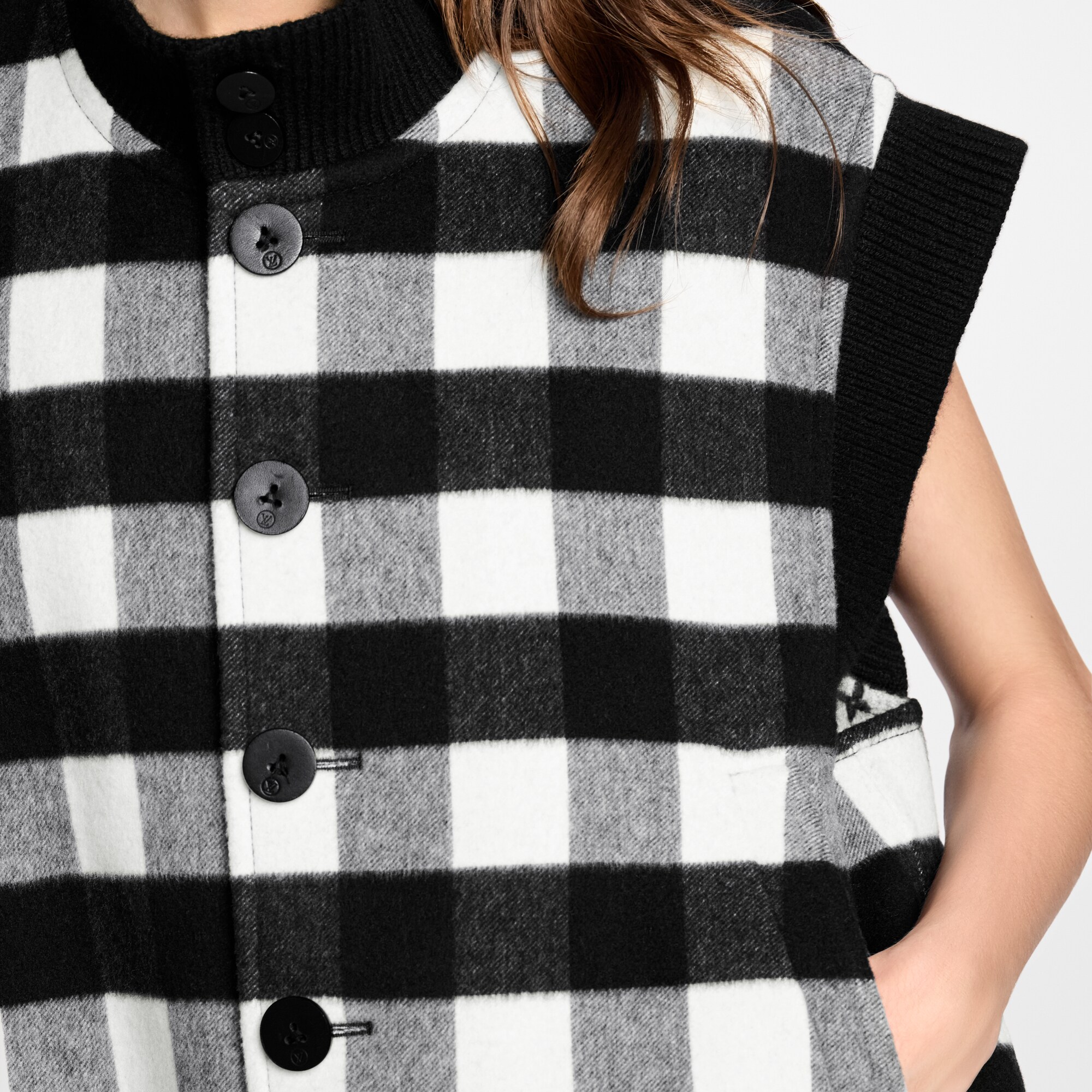  Ready-to-Wear Coats and Jackets Sleeveless Check Bomber Jacket | Louis Vuitton ® (Product zoom)