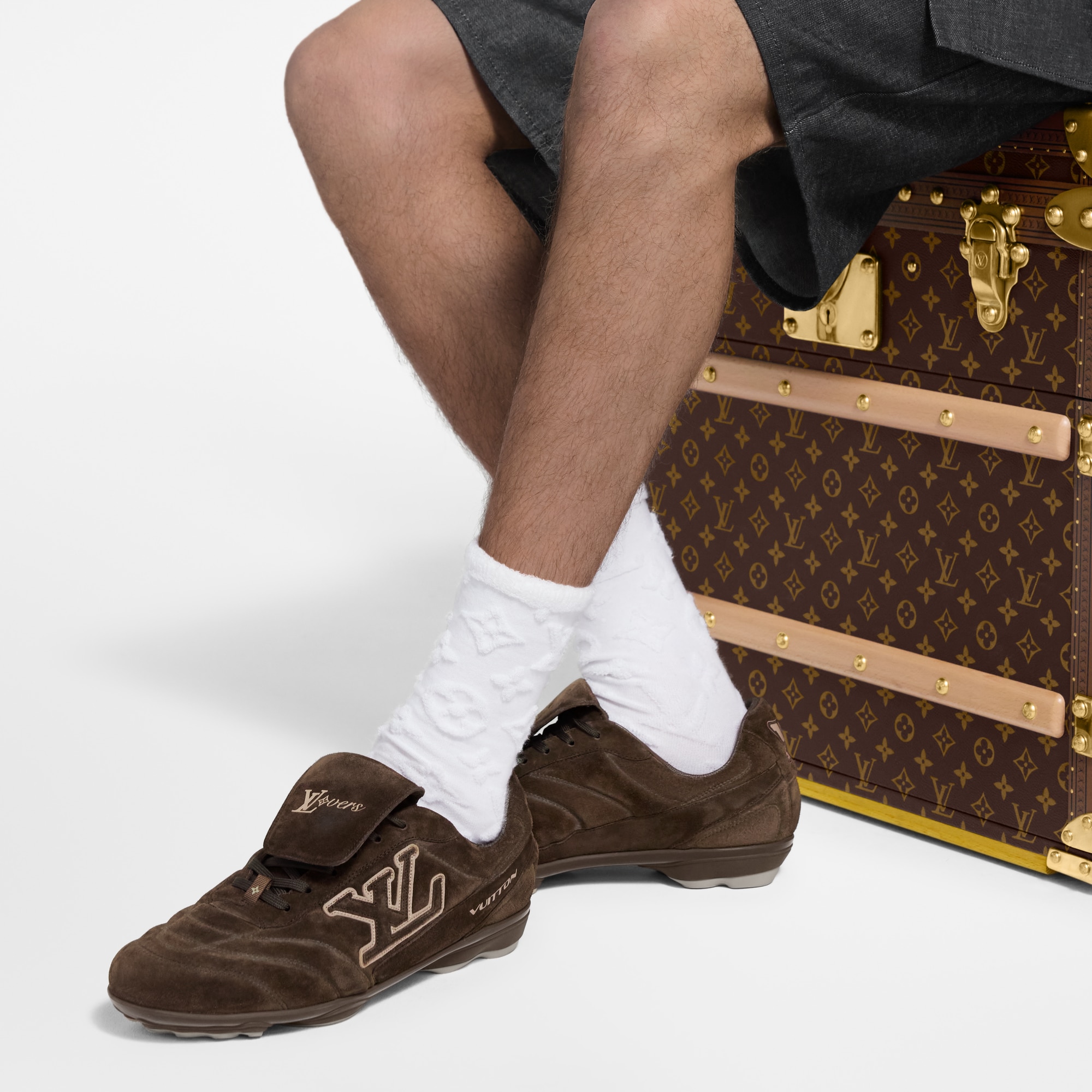  Souliers Sneakers Sneaker style football LV Footprint | Louis Vuitton ® (Zoom produit)