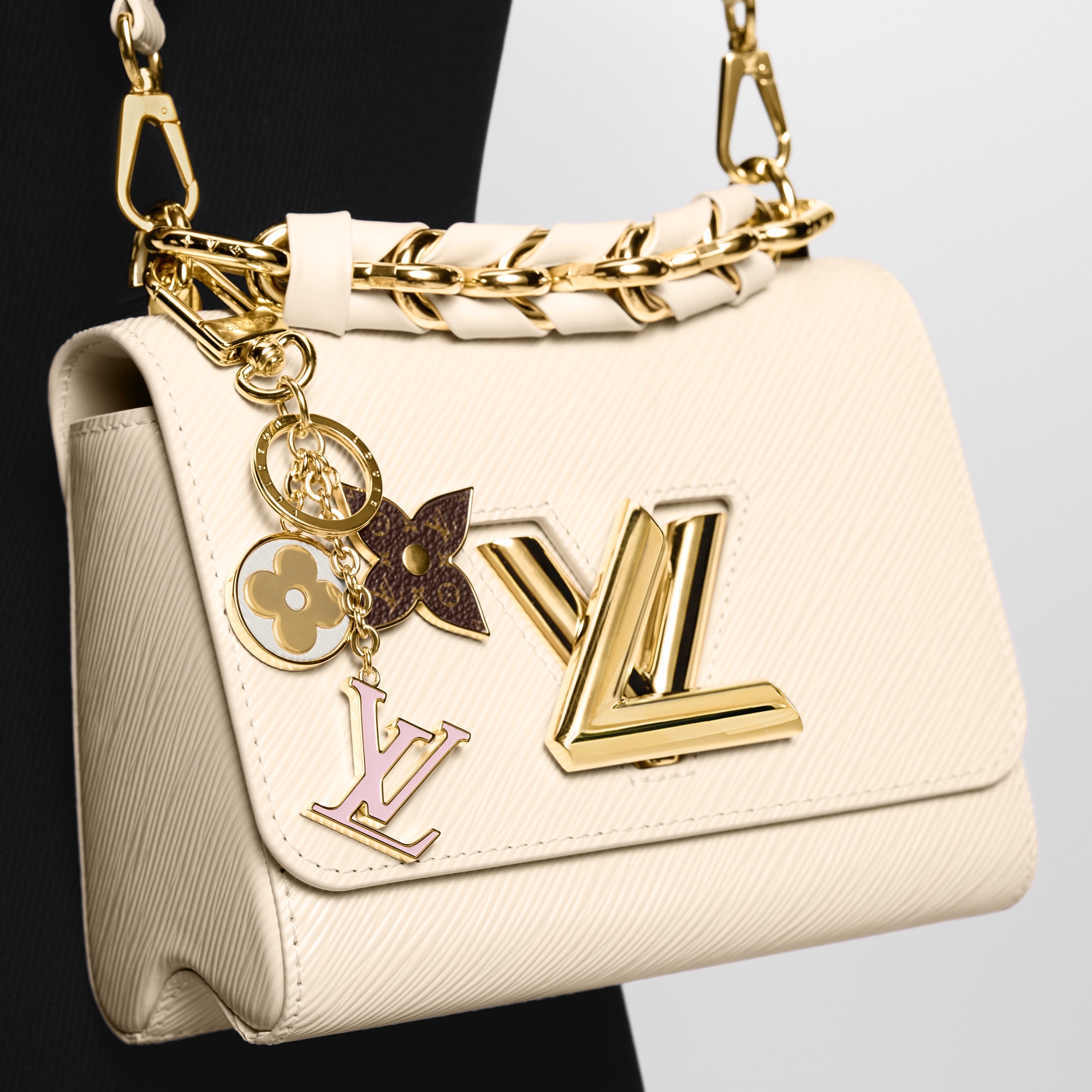 S00 Accessories Key Holders and Bag Charms Spring Street Bag Charm and Key Holder | Louis Vuitton ® (Product zoom)