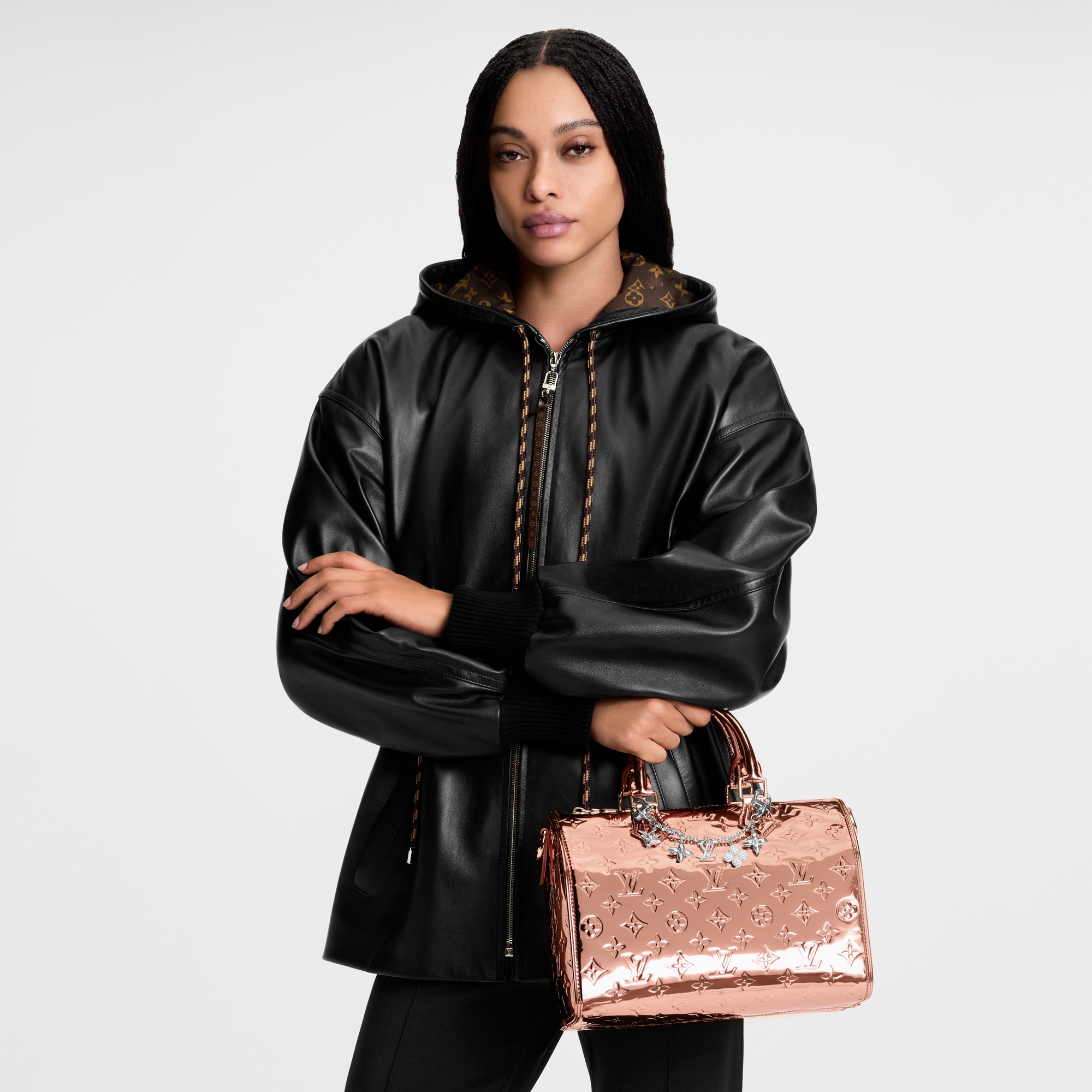 S00 Accessories Key Holders and Bag Charms Spring Street Strass Chain Bag Charm | Louis Vuitton ® (Product zoom)