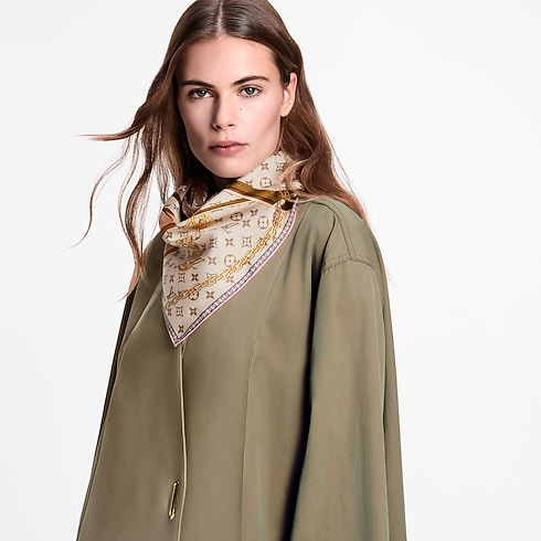 S00 Accessories Silk Squares and Bandeaus Strap And Trunk Square 70 | Louis Vuitton ® (Product zoom)