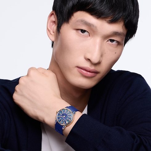 Collections } Tambour Spin Time, Automatique, 39,5 mm, or rose, opale et saphirs | Louis Vuitton ® (Zoom produit)