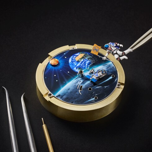 Collections } Tambour Taiko Galactique, manuel, 46,7 mm, titane et or blanc | Louis Vuitton ®