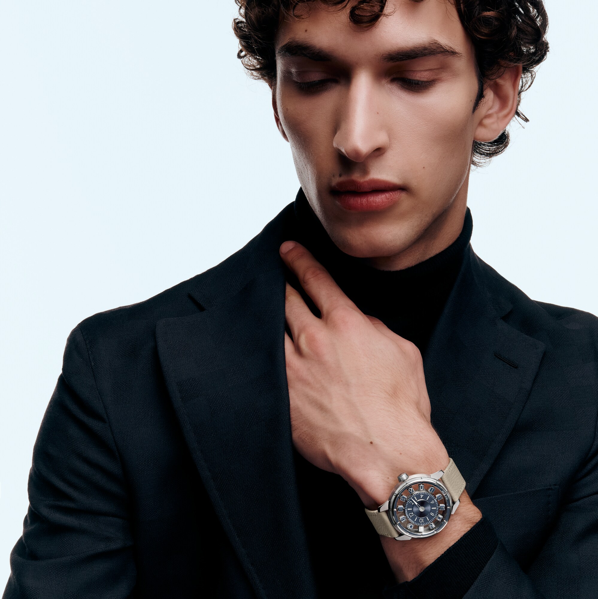  All Watches } Tambour Taiko Spin Time Air, Automatic, 42.5mm, White gold | Louis Vuitton ® (Product zoom)