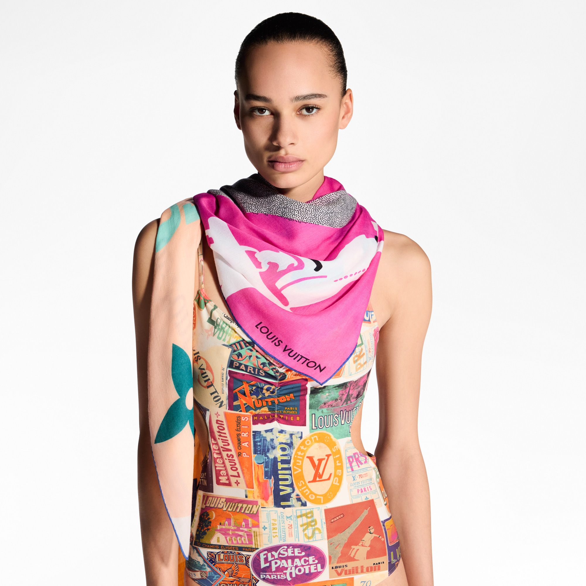 S00 Accessories Shawls and Stoles Through The Window Shawl | Louis Vuitton ® (Product zoom)