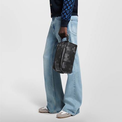 Damoflage Voyage Accessoires de voyage Trousse de toilette Dopp Kit | Louis Vuitton ® (Zoom produit)