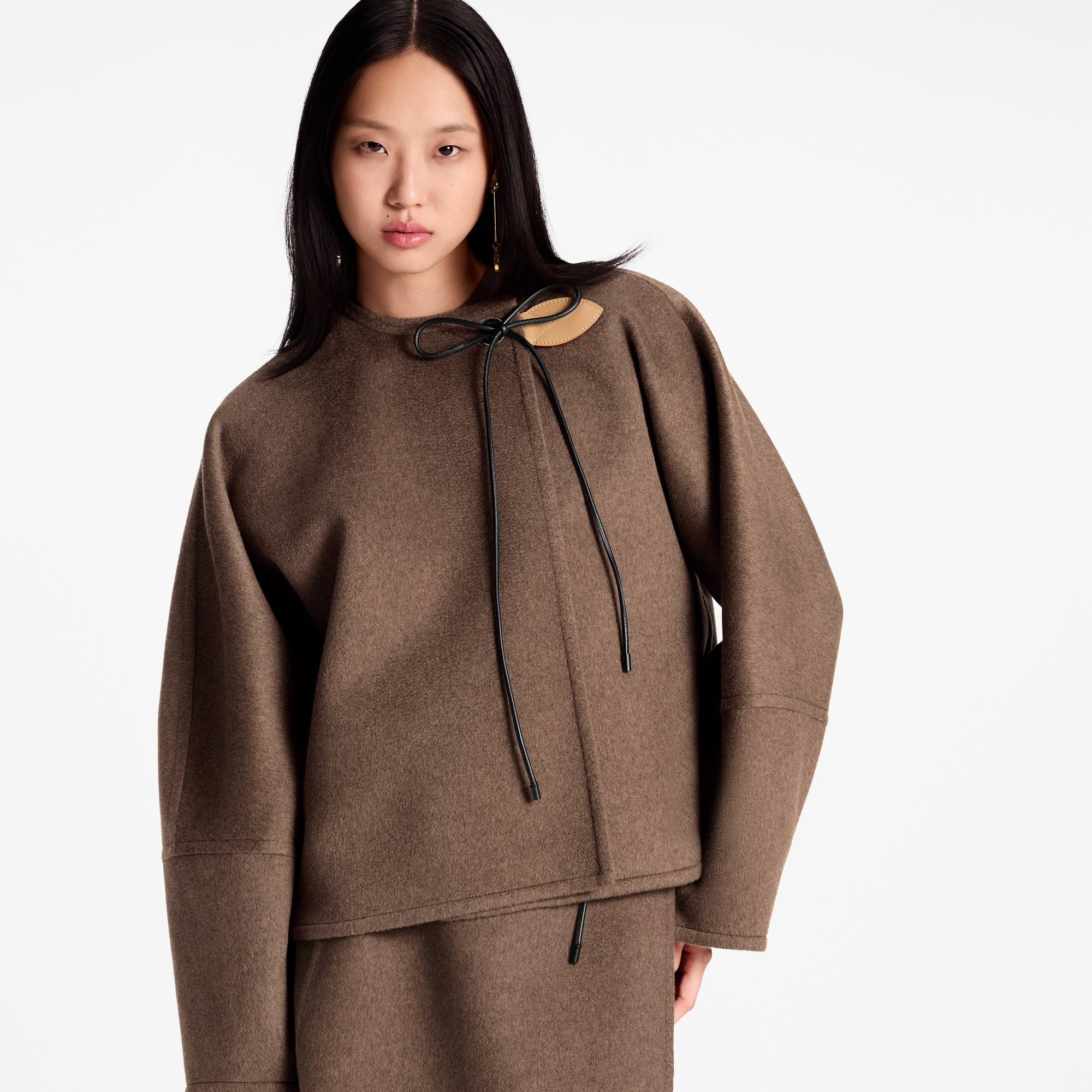  Prêt-à-Porter Manteaux et Vestes Veste à manches ballon avec attache en dentelle | Louis Vuitton ® (Zoom produit)