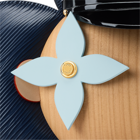 S00 Sport and Games } Vivienne Giant Captain | Louis Vuitton ® (Product zoom)
