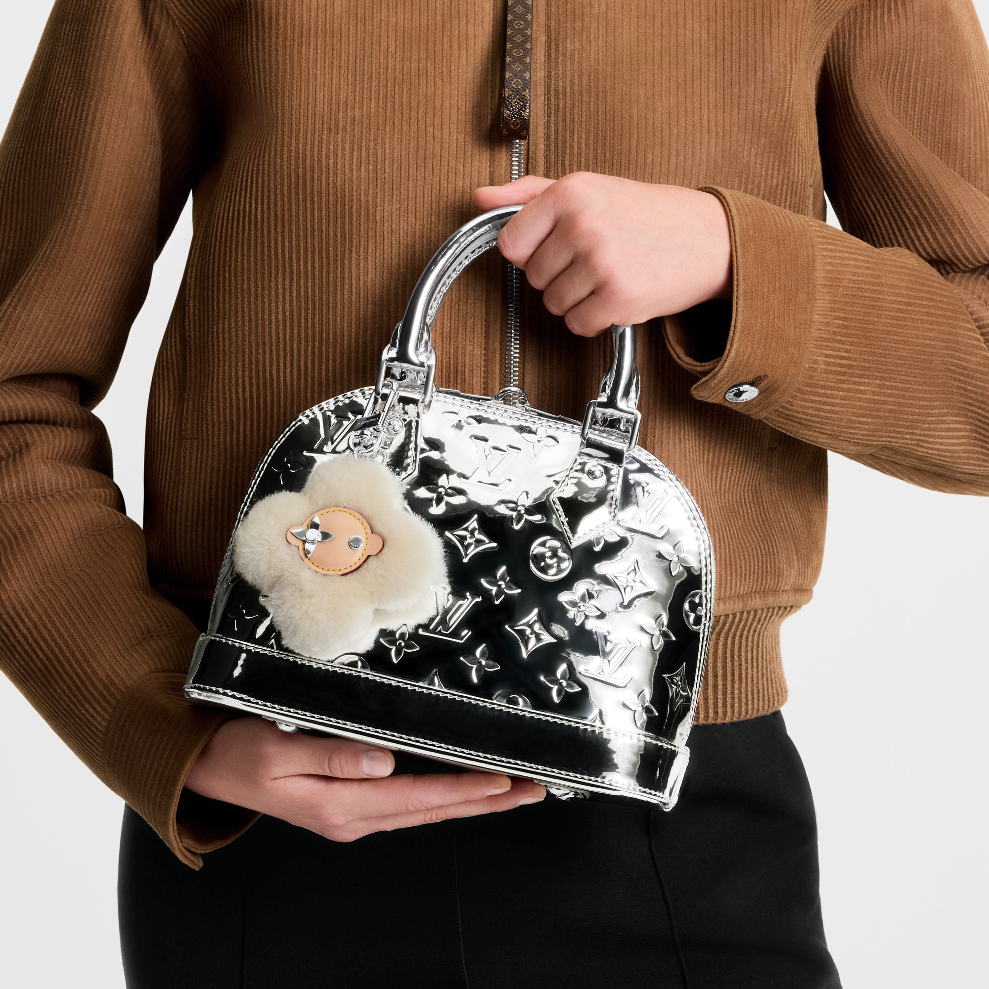 S00 Accessories Key Holders and Bag Charms Vivienne Shearling  Bag Charm | Louis Vuitton ® (Product zoom)