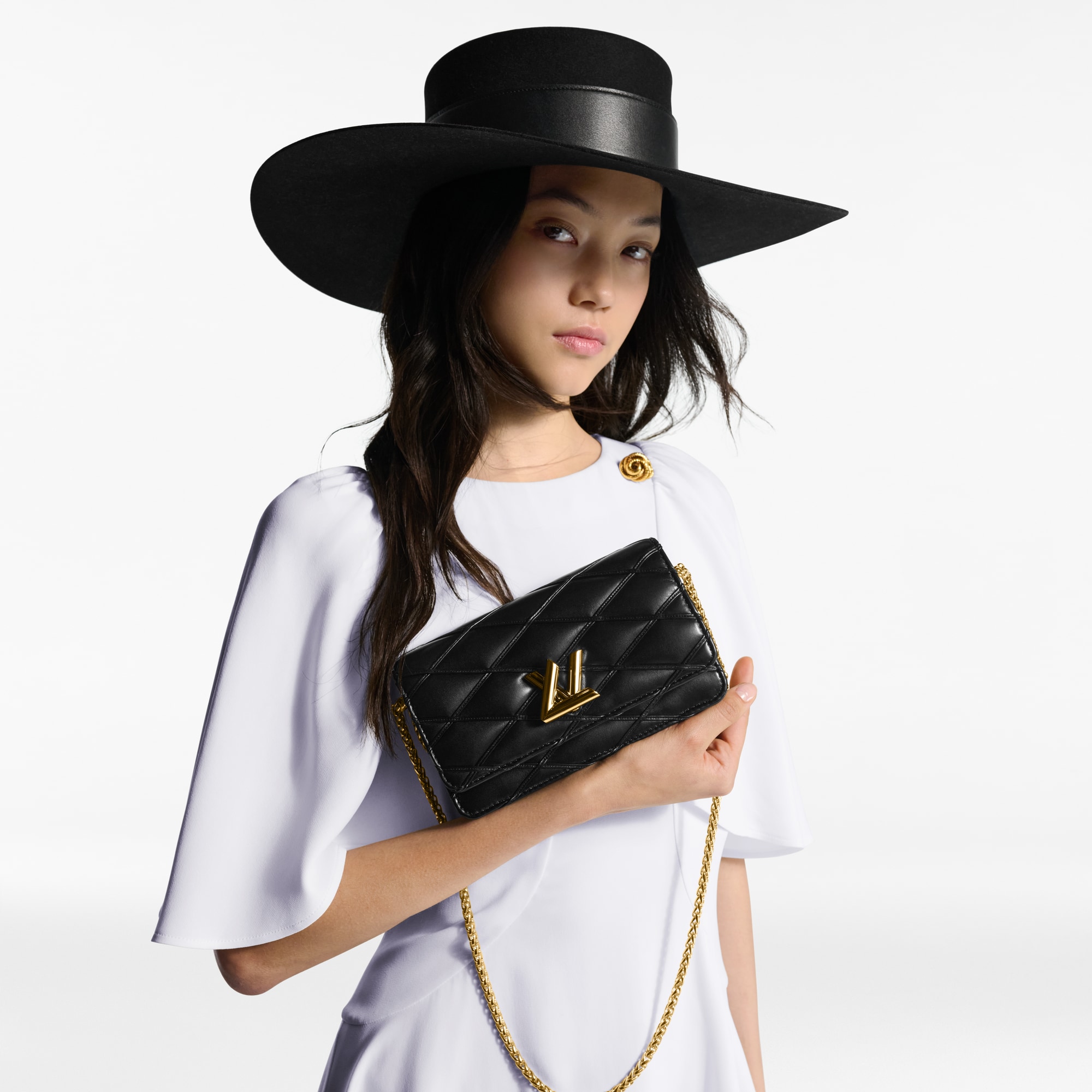 Malletage Small Leather Goods Wallets on Chain and Nano Bags Wallet On Chain GO-14 | Louis Vuitton ® (Product zoom)