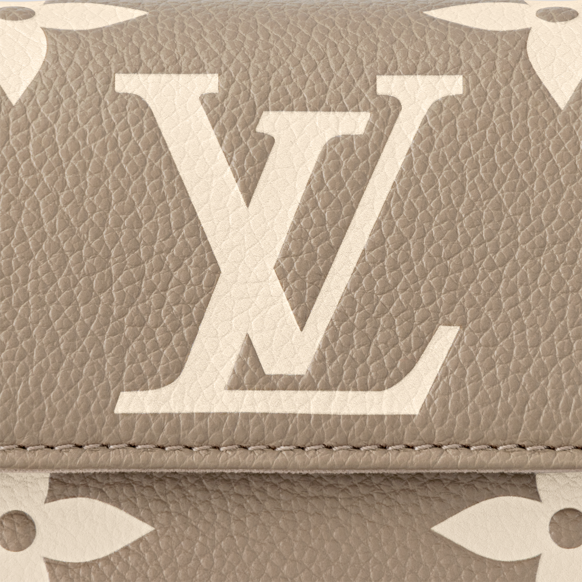 Bicolor Monogram Empreinte Leather Small Leather Goods Wallets on Chain and Nano Bags Wallet On Chain Ivy | Louis Vuitton ® (Product zoom)