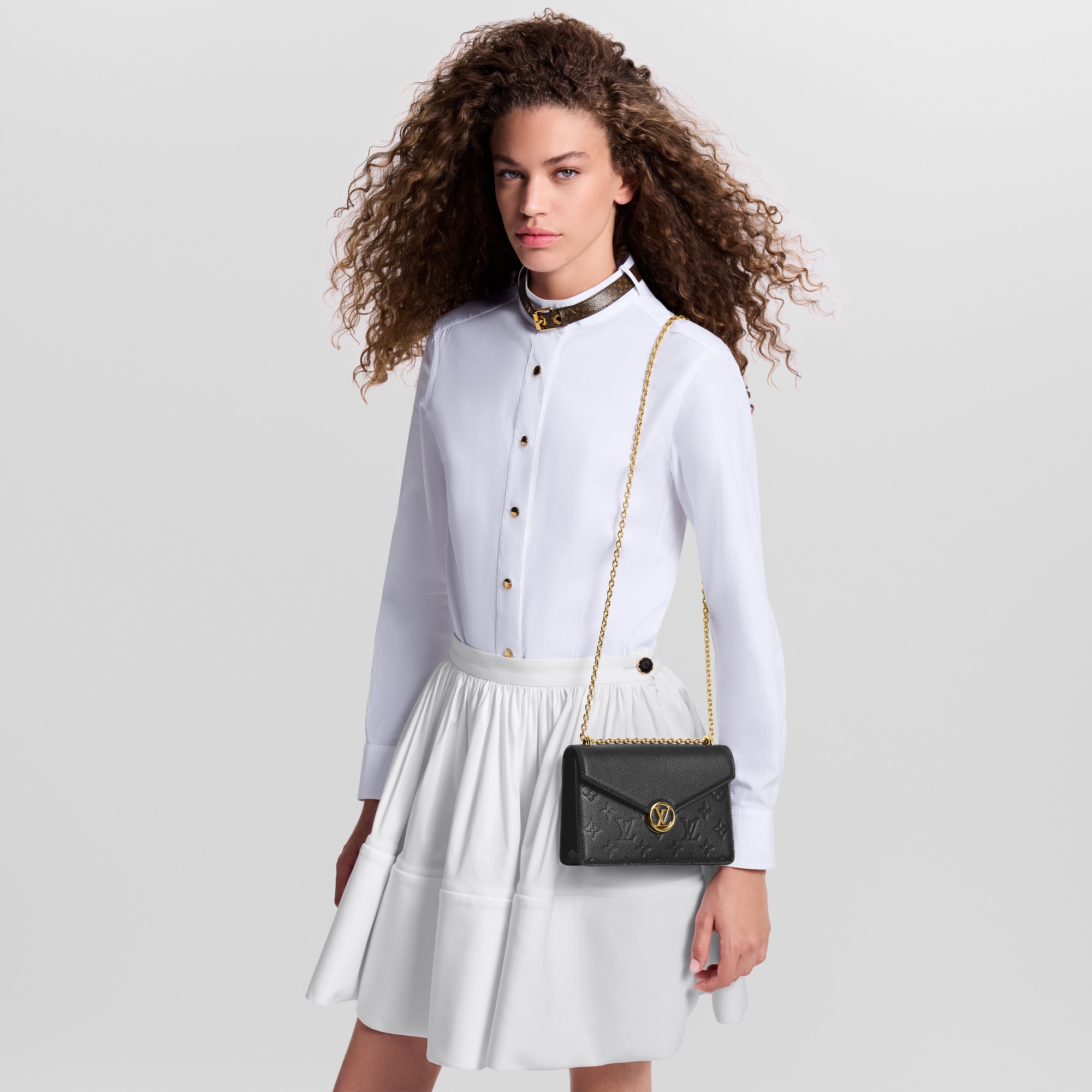 Monogram Empreinte Leather Small Leather Goods Wallets on Chain and Nano Bags Wallet On Chain Rosy | Louis Vuitton ® (Product zoom)